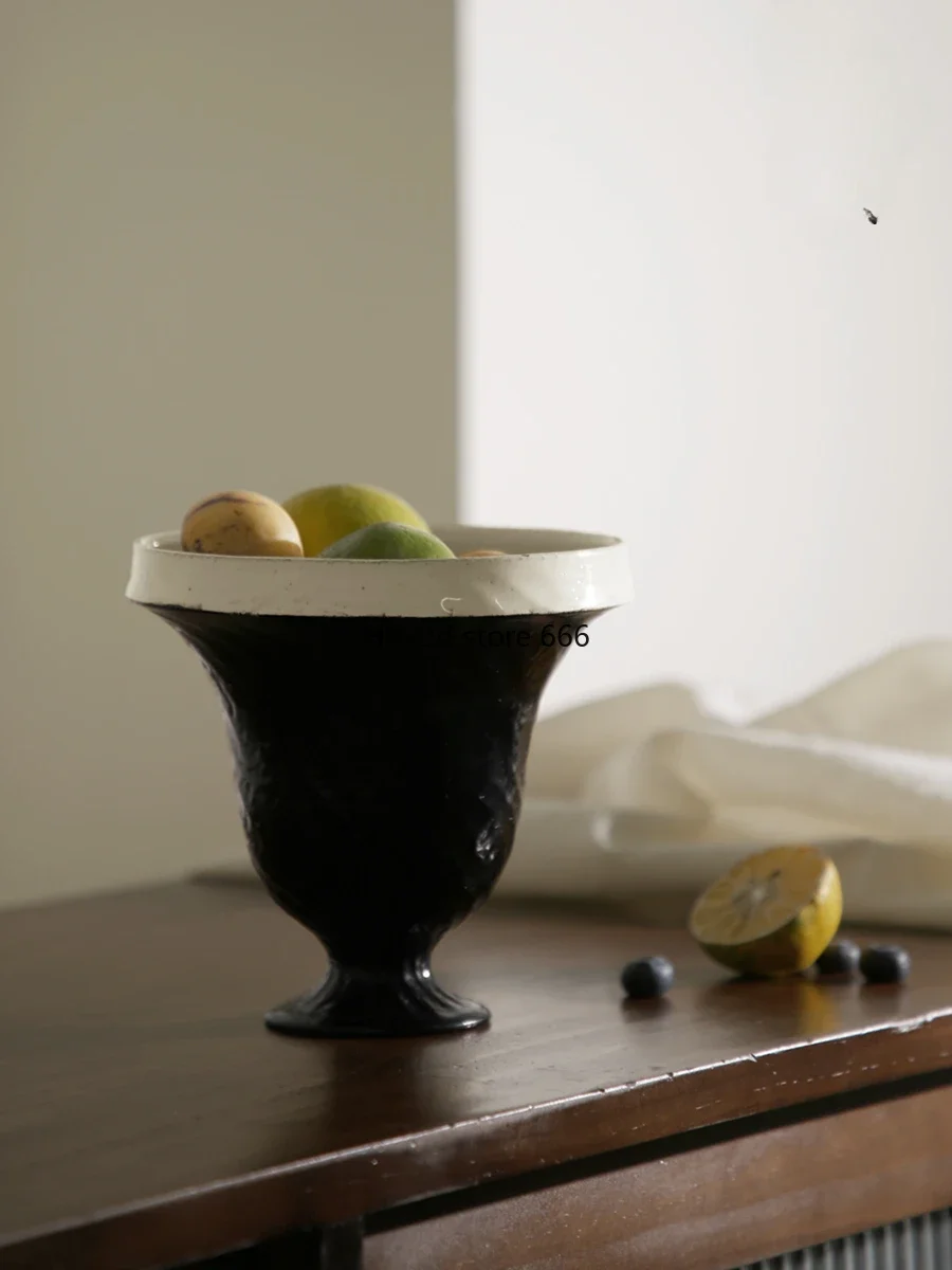 French retro ceramic swirl flower ware medieval black high-end coffee table desktop ornament vase