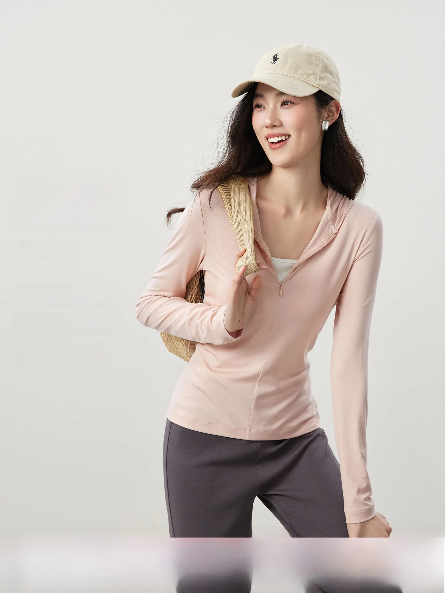 

Эластичная женская толстовка с длинным рукавом, новинка весенней коллекции, повседневная, с капюшоном на молнии, в американском стиле