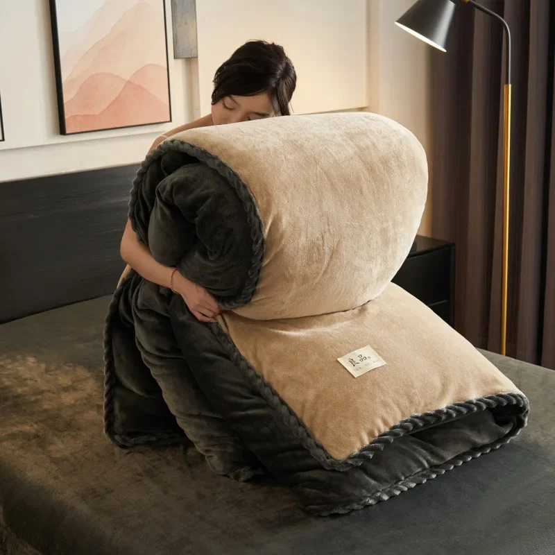 

2025 new black gold milk fleece solid color quilt cover single piece winter thickened warm quilt cover, no quilt core