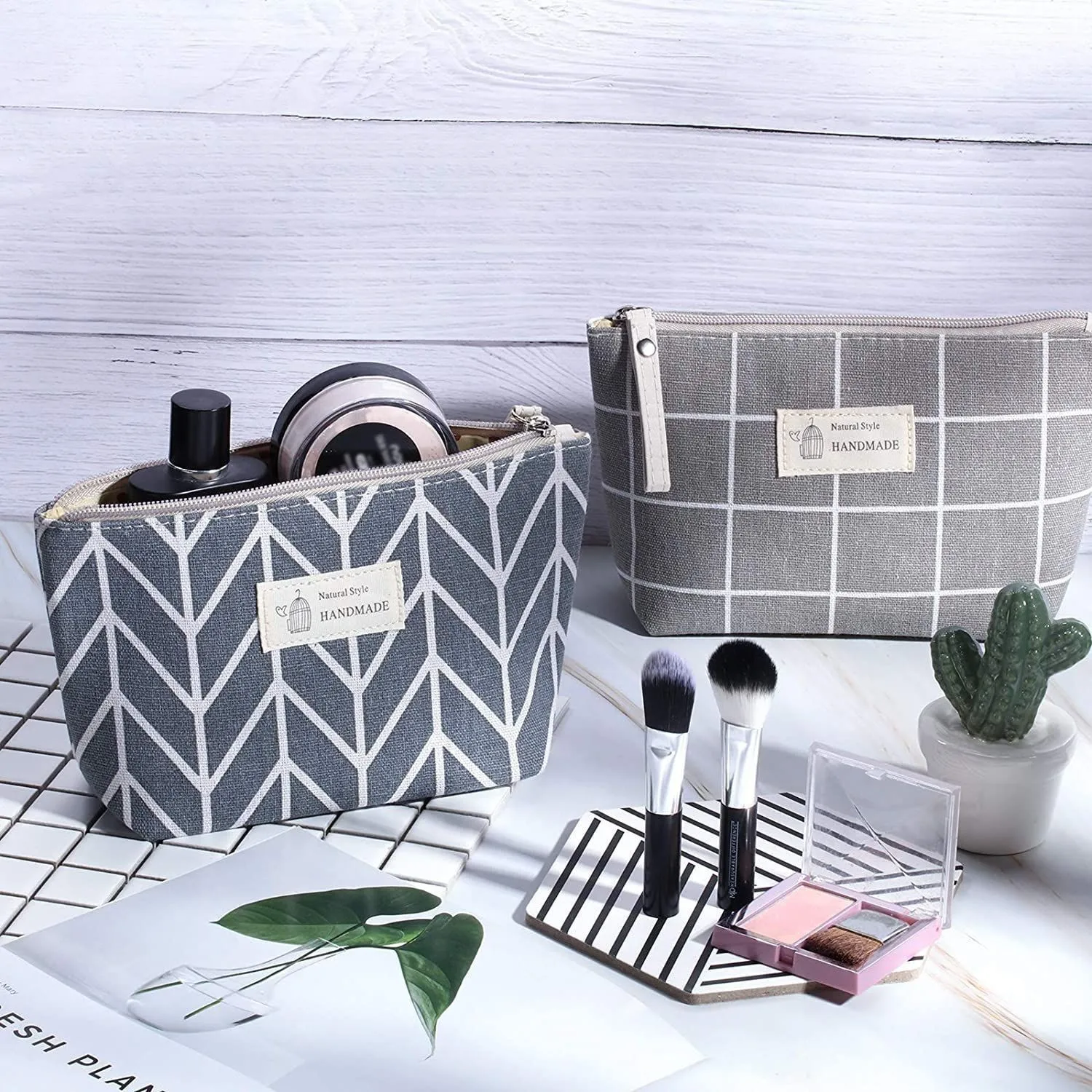 Fashion Simple Canvas Makeup bag Cosmetic Bag Travel Makeup Bags Skincare Bag Toiletry beauty Organizer Makeup Pouch Clutch