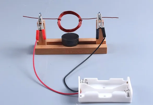 Motore elettrico semplice fatto in casa fatto a mano piccola invenzione sussidi didattici sperimentali elettromagnetici per studenti dei bambini