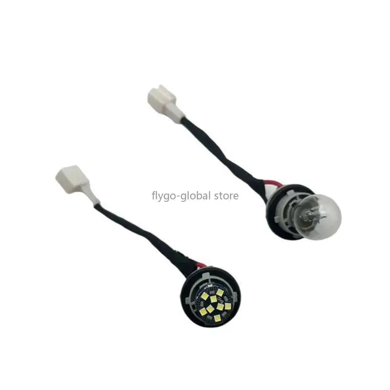 

2PC Adapt to modern Landon high brake light holder light bulb rear windshield brake light bulb holder