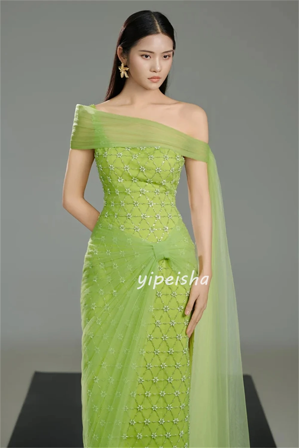 カスタマイズされた絶妙なエレガントなラインストーンビーズ装飾ストレートオフショルダー足首丈ドレスイブニングドレスクラシックにマッチ