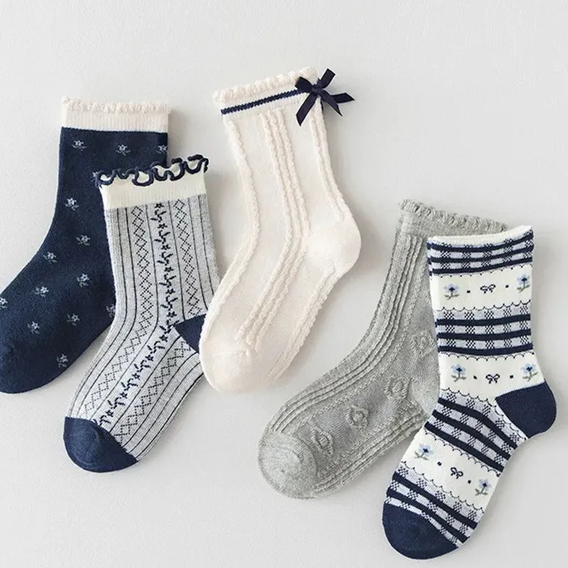 5 Pairs of Dark Blue Children's Socks with Cute Lace Bows, Suitable for Spring and Autumn 