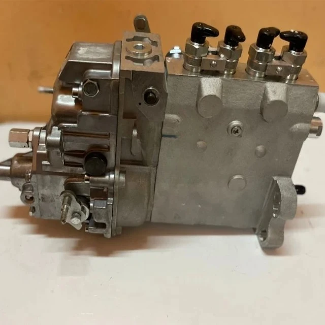 La bomba de combustible 4BT3.3 6205-71-1580 es la bomba de combustible 4D95 para PC56-7 PC60-7 PC130-7 6204-73-1340 101495-3414