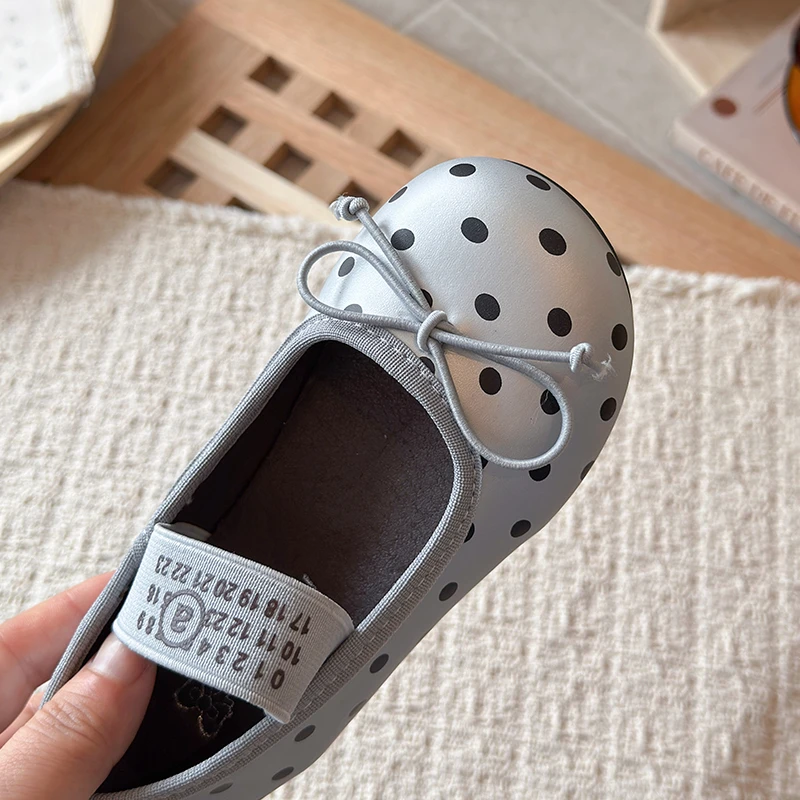 Frühling Herbst Kleinkind Mädchen Schwarze Polka Dot Mary Jane Schuhe mit Schleife und Elastikband Rutschfest für Alltag Schule Outdoor Freizeitkleidung – Detail 7