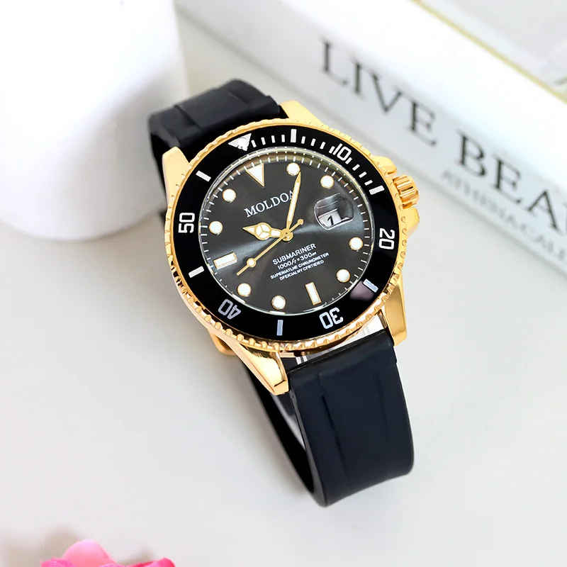 ساعة يد كوارتز كاجوال للرجال مع حزام مطاطي أسود وعلامات مقياس ووظيفة التقويم