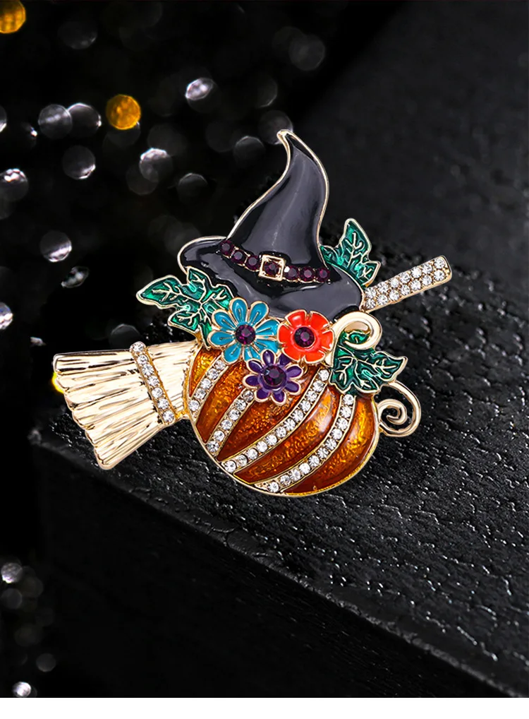 Halloween pumpkin witch brooch cartoon chest flower brooch flying brooch brooch