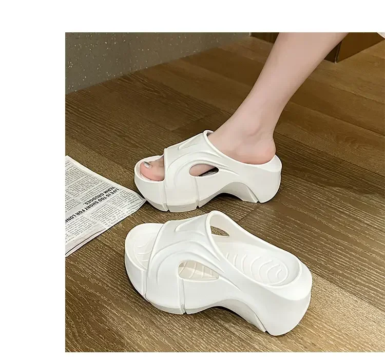 Dikke Zool Wig Slippers Voor Vrouwen Zomer 2024 Mode Chunky Platform Sandalen Vrouw Outdoor Anti Slip Strand Slippers