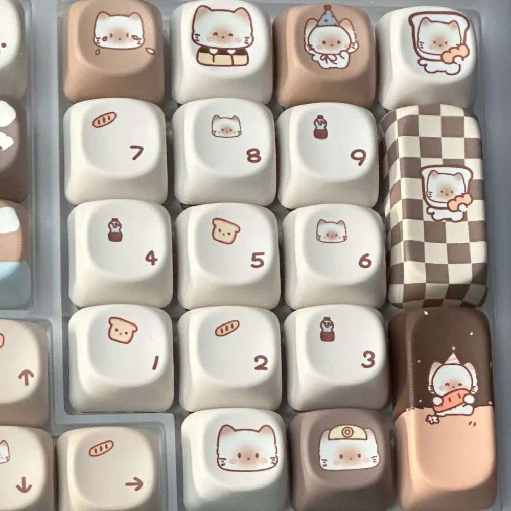Imagem -05 - Siamese Bakery Keycaps Moa Pbt Hot Sublimation Keycaps Faça Você Mesmo Personalizados Cáqui Redondo 131 Chaves Keycaps Bonitos do Gato dos Desenhos Animados