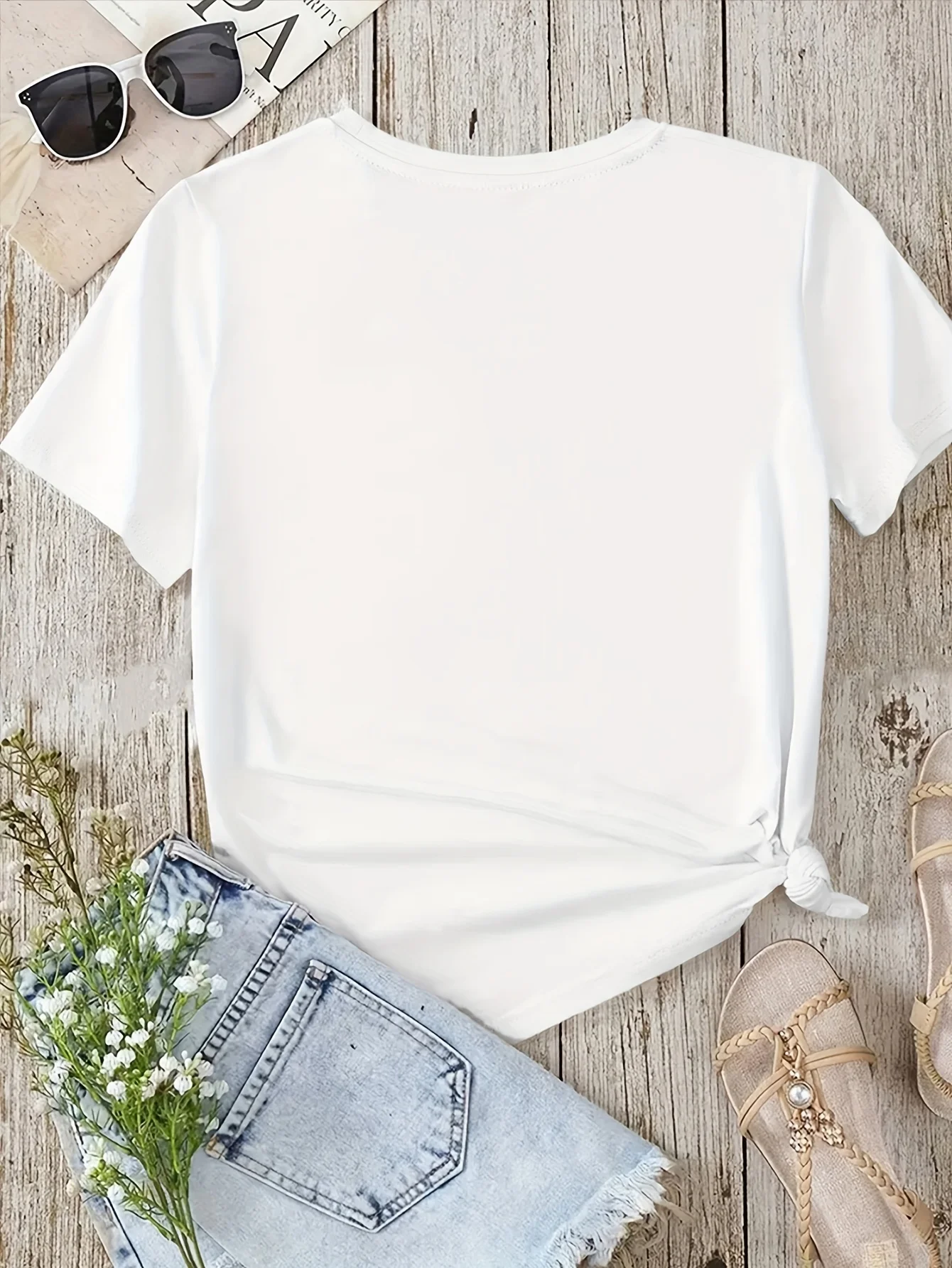 T-shirt graphique "Bride" pour femme – T-shirt décontracté à manches courtes et col rond, mélange de polyester doux, parfait pour les enterrées de vie de jeune fille