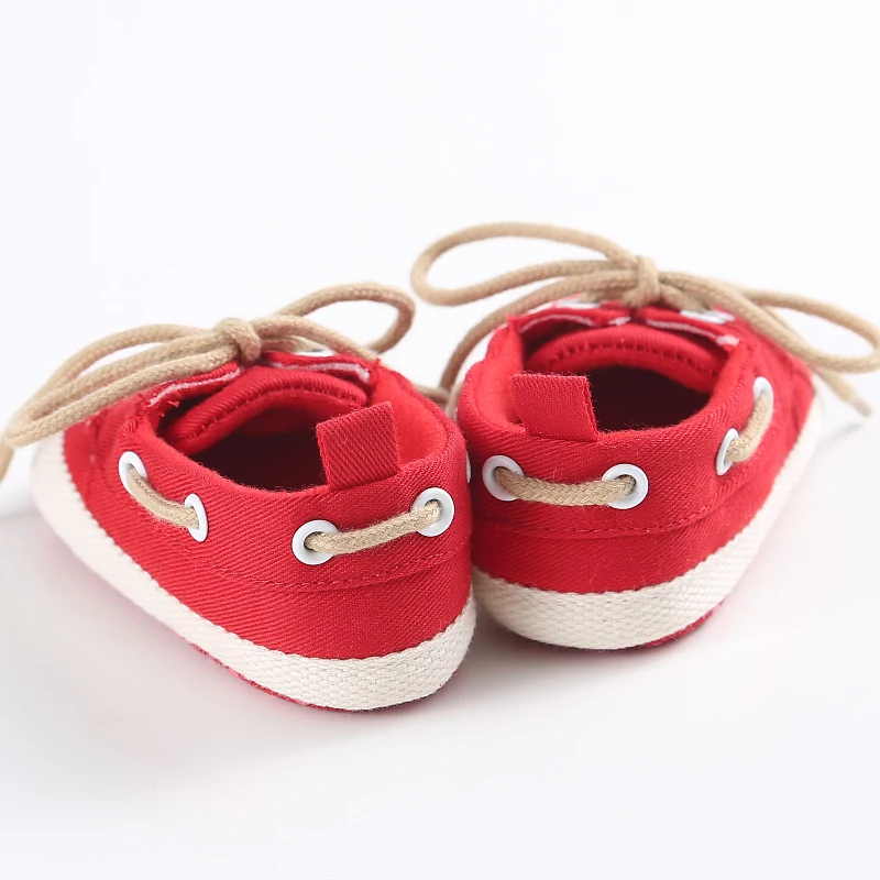 Zapatillas de cuna geométricas para bebés y niños, zapatos ligeros con purpurina, antideslizantes, con cordones, cómodos para caminar en todas las estaciones