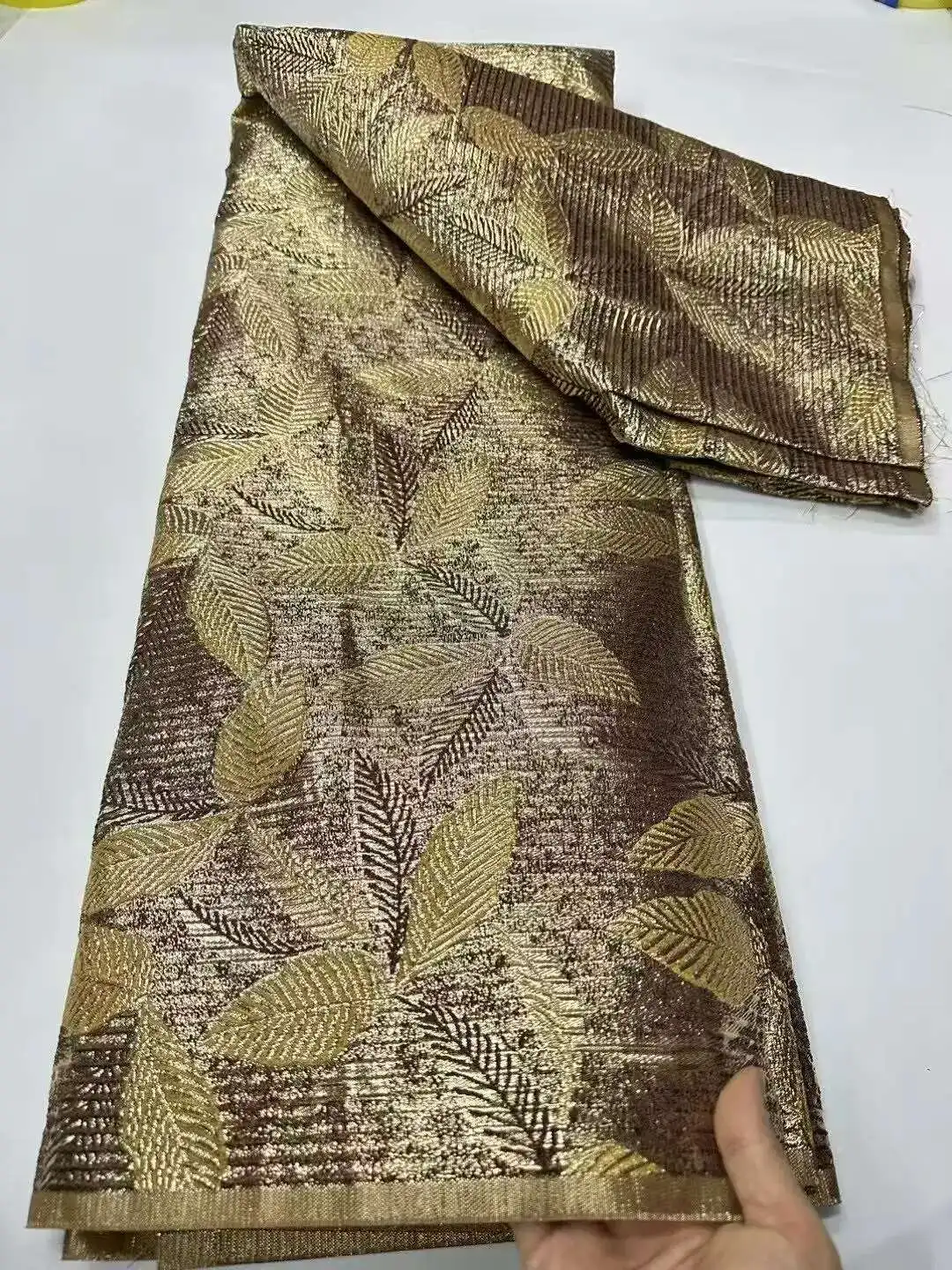 

Latest Design Jacquard Brocade Fabric Material 2025 Africa Nigeria Damask Silk Fabric High Quality Lace Fabric 5 Yard