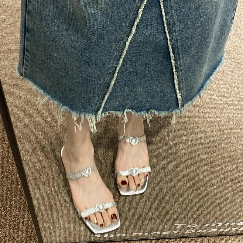 شباشب نسائية 2025 صيف جديد فرنسي كعب سميك صنادل عالية الكعب المرأة حجم كبير مشبك الماس Zapatos De Mujer #6