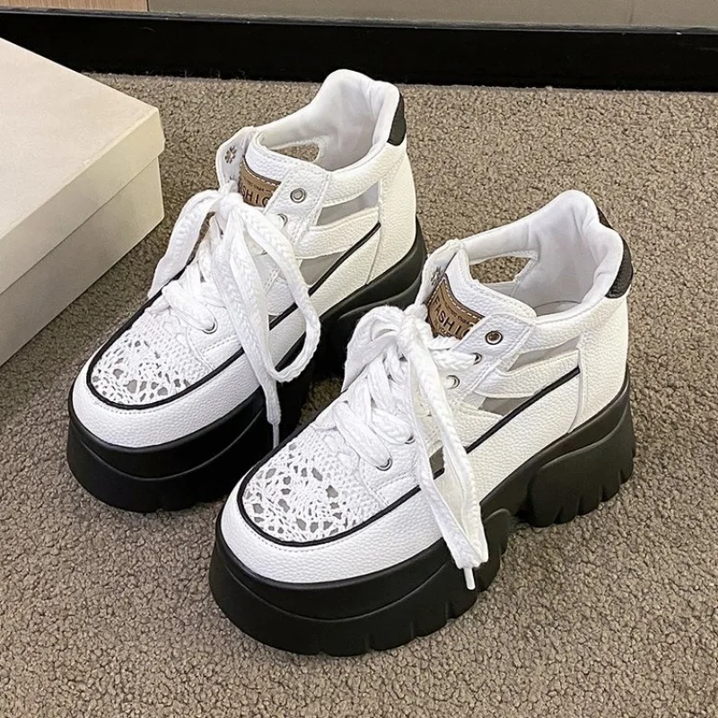 

Autumn New Coarse Heel Shoes Women's Round Head Splicing Hollow Breathable Front Lacing Thick Sole Anti-slip Low-top Shoes