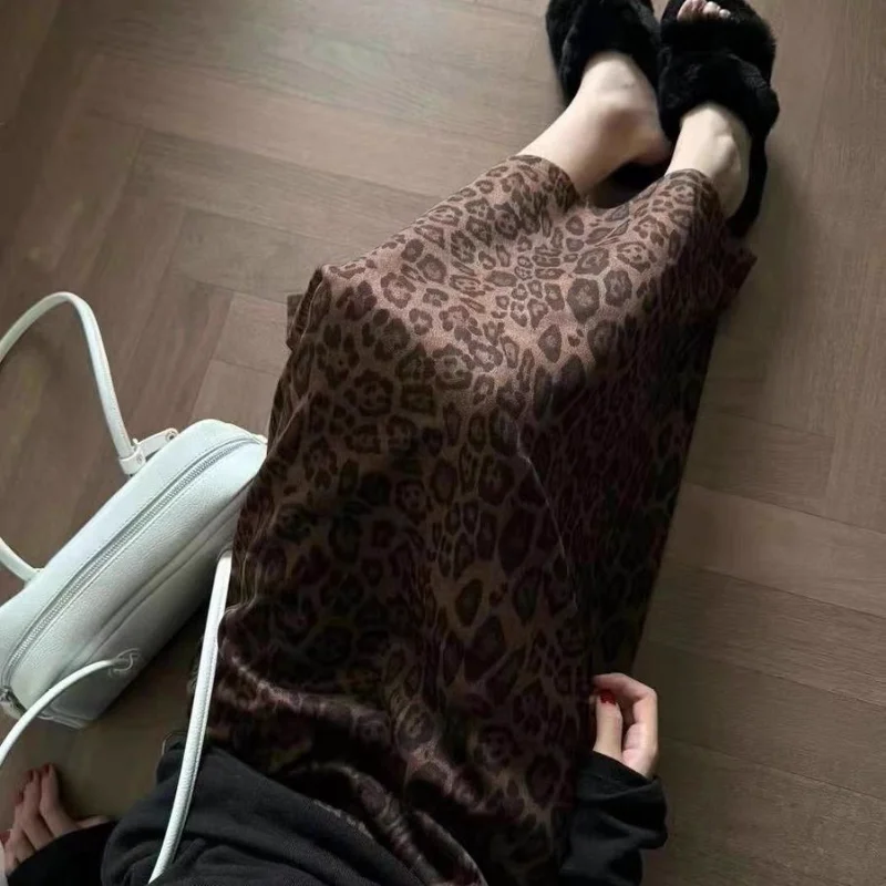 Falda midi con estampado de leopardo para mujer en otoño e invierno Falda retro de cintura media a larga y elástica Falda larga que combina con todo