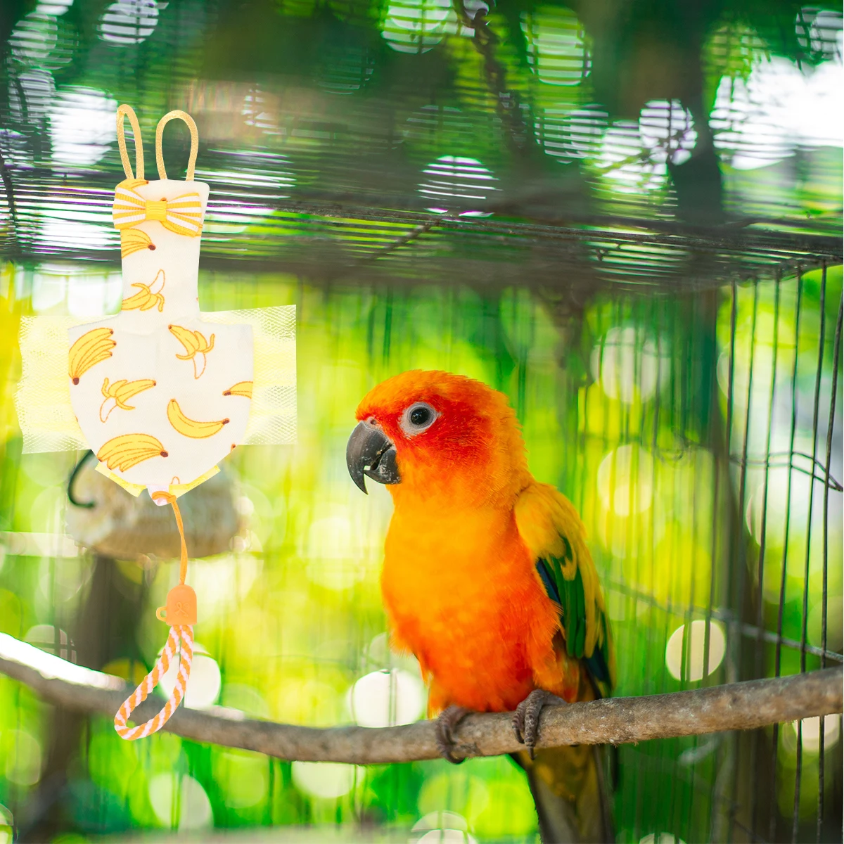 

1pc Cute Parrot Clothes for Small Birds Lightweight Durable Flight Suit Apparel with Pattern Breathable Pet Clothing Bird Supply