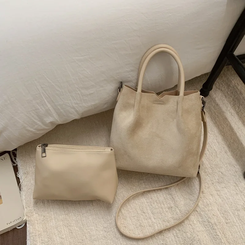 

Новая маленькая сумка через плечо во французском стиле, женская замшевая сумка-ведро в стиле ретро с ручкой, текстурированная универсальная композитная сумка