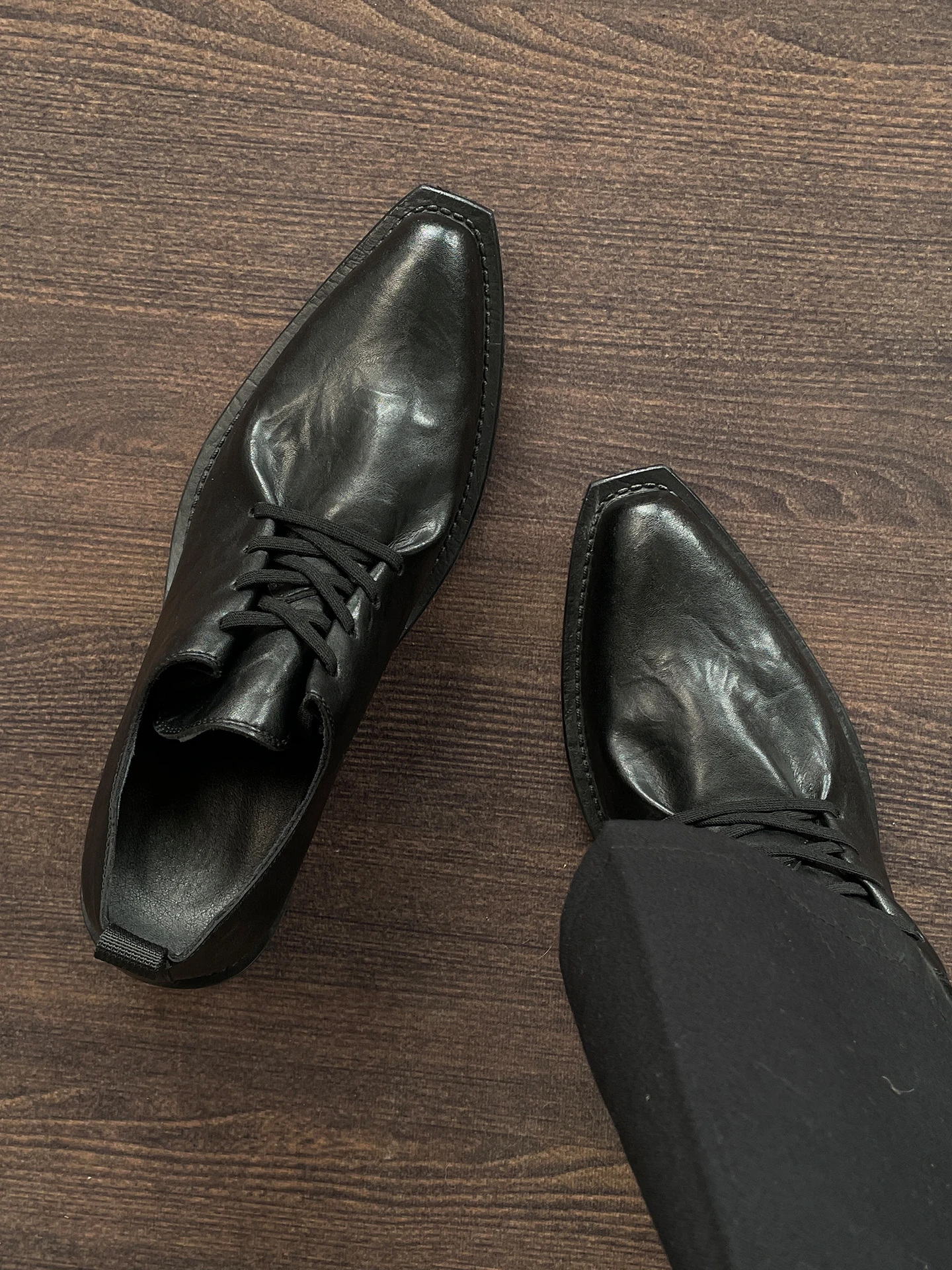 zapatos-de-hombre-con-punta-en-pico-y-tacon-alto-estilo-vintage-suela-gruesa-de-7cm-zapatos-casuales-de-cuero-zapatos-der
