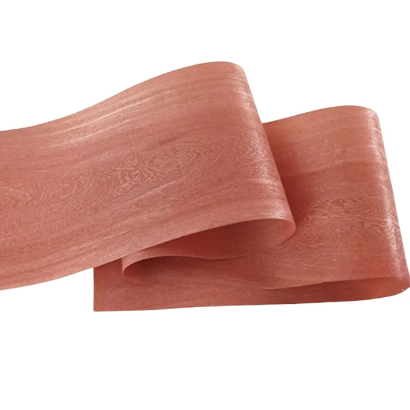 Furnier z naturalnego drewna \"skrzydełka kurczaka\" o barwie czerwono-niebieskiej, wzór pióra, 250*16 cm, do samodzielnego wykonania mebli, szuflad, frontów szafek, dekoracji paneli.