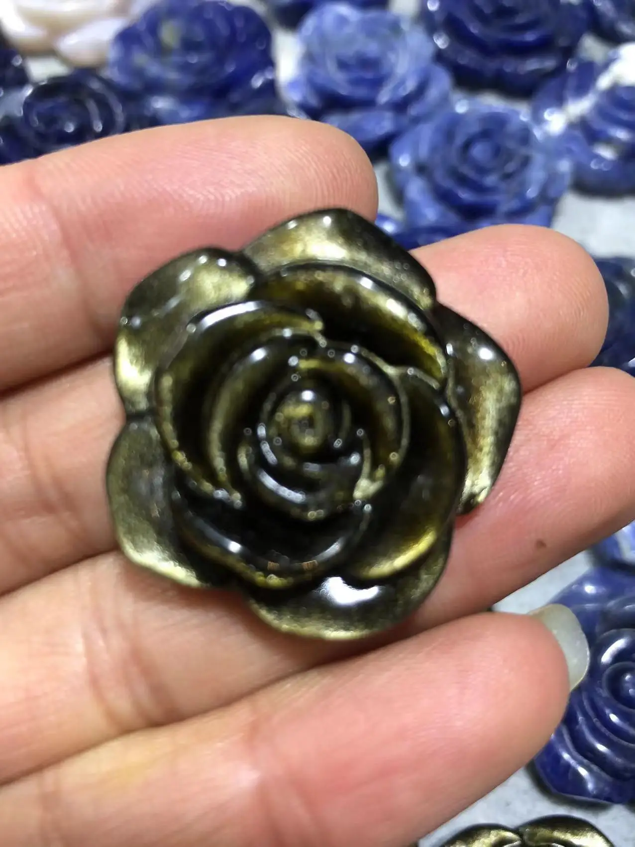 

Carved crystal rose Crystal pendant piece Toothless baby gift for a friend