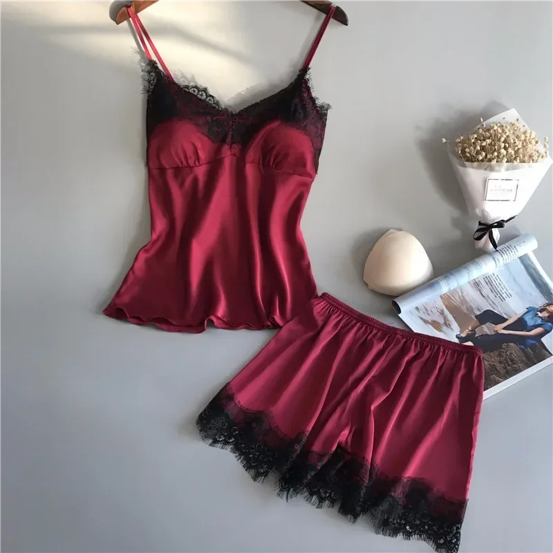 Pigiama con bretelle da donna estivo sexy in pizzo di seta ghiacciata set da due pezzi vestiti per la casa pantaloncini sottili bretelle con scollo a V