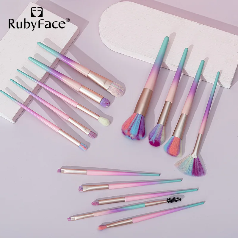 Beauty Colorful Tricolor Makeup Brush for Cosmetics Foundation Blush Powder Eyeshadow Makeup Brush Tool Soft Makeup Brushes