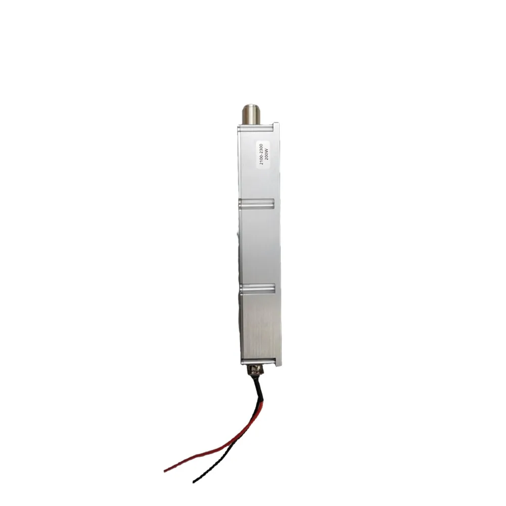 100BT O 200BT Equipado con un protector circular, una antena y disipación de calor se requieren