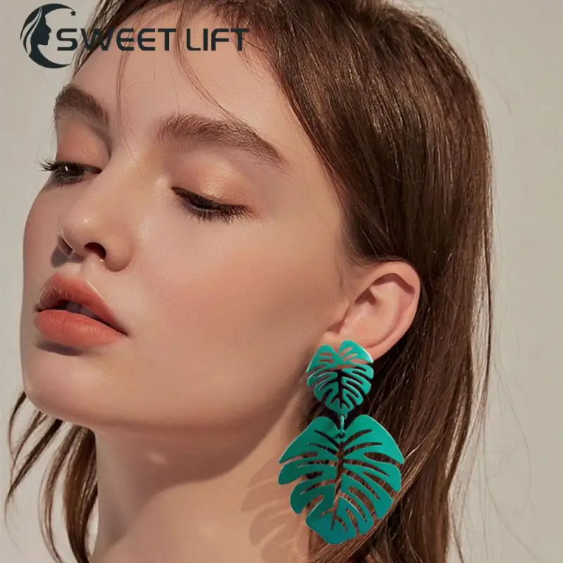 

Monstera Jewelry Eye-catching Summer Fashion Trendy Style Comfortable To Wear Metal Earrings For Women Stunning Leaf Earrings