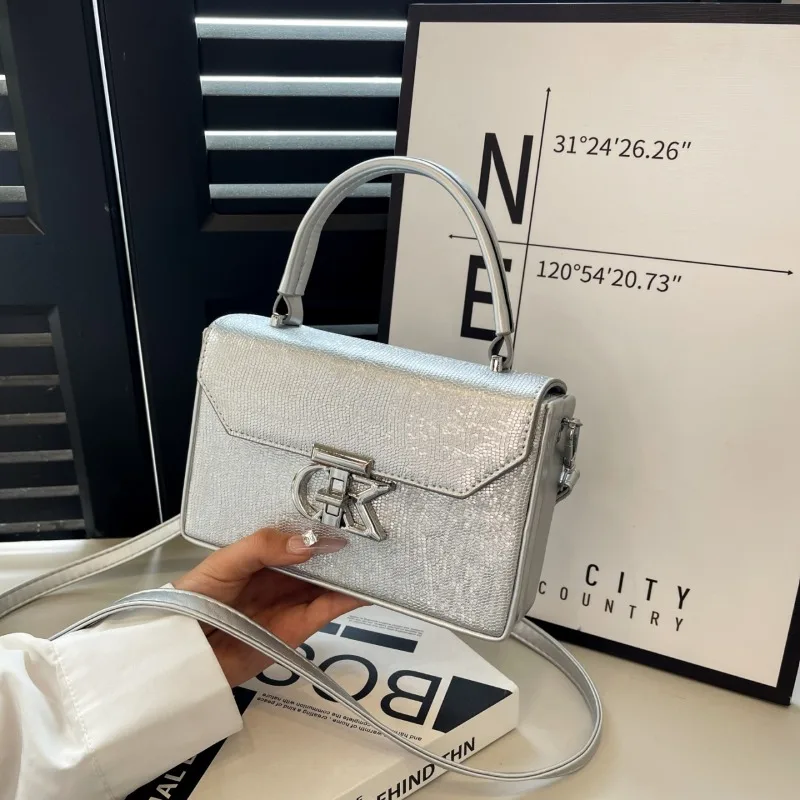 

Luxury Vintage Fashionable Tote Bag For Elegant Women With Best Superstar Show Inspired Large Capacity