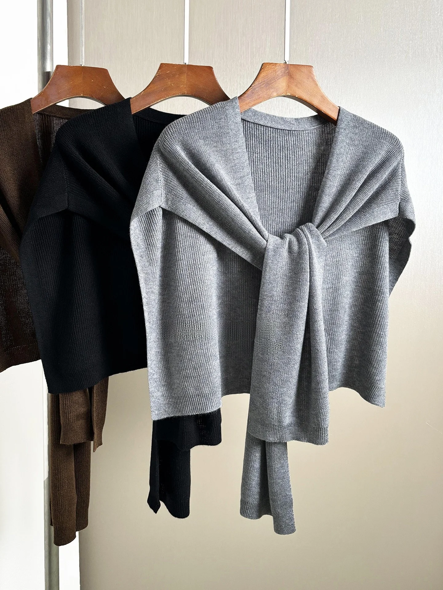 

Ultra Soft Woolen Knitted awl on Scarf for Air Conditioned Room Pure Color Skin-friendly Spring Autumn Season Accory