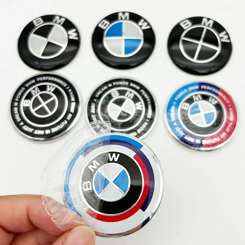 7 قطعة BMW مجموعة شعار 56 مللي متر 68 مللي متر سيارة عجلة مركز قبعات 82 مللي متر سيارة الجبهة هود شارة 74 مللي متر الخلفي الجذع شعار 45 مللي متر عجلة القيادة ملصق