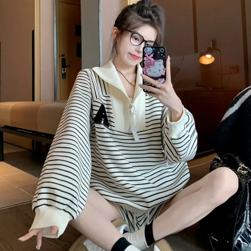 Korean Fashion Loose Striped Pullover Women's 2023 New Popular College Style Casual Shorts Two Piece Set female clothing