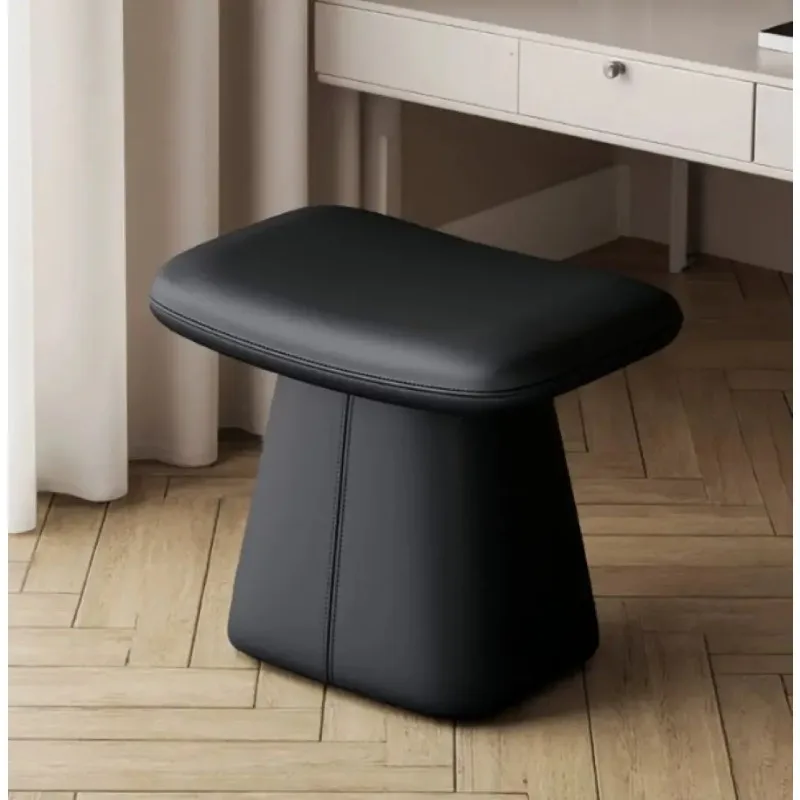 

Luxury Rotating Makeup Chair with Headrest, First Layer Leather, Suitable for Master Bedroom and Manicure