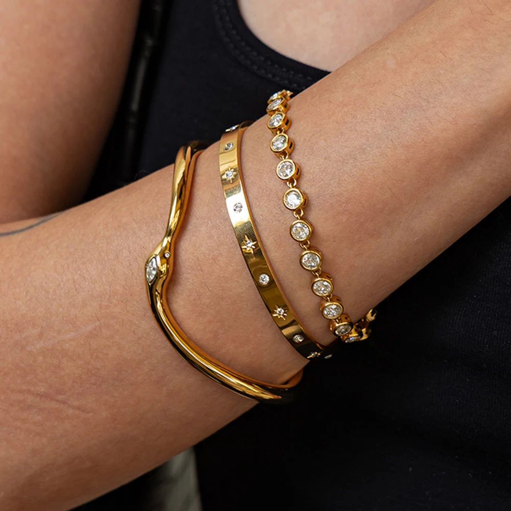 pulseira-ingemark-exquisita-em-aco-inoxidavel-banhada-a-ouro-18k-para-mulheres-bracelete-aberto-empilhavel-com-zirconia-brilhante-joia-a-prova-d'Agua