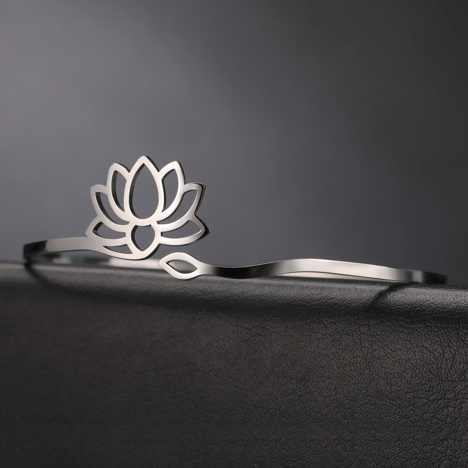COOLTIME Lotusblume Offener Armreif Edelstahl Yoga Buddhismus Hindu Amulett Lotus Armreif Schmuck Geburtstagsgeschenk Neu – Detail 14