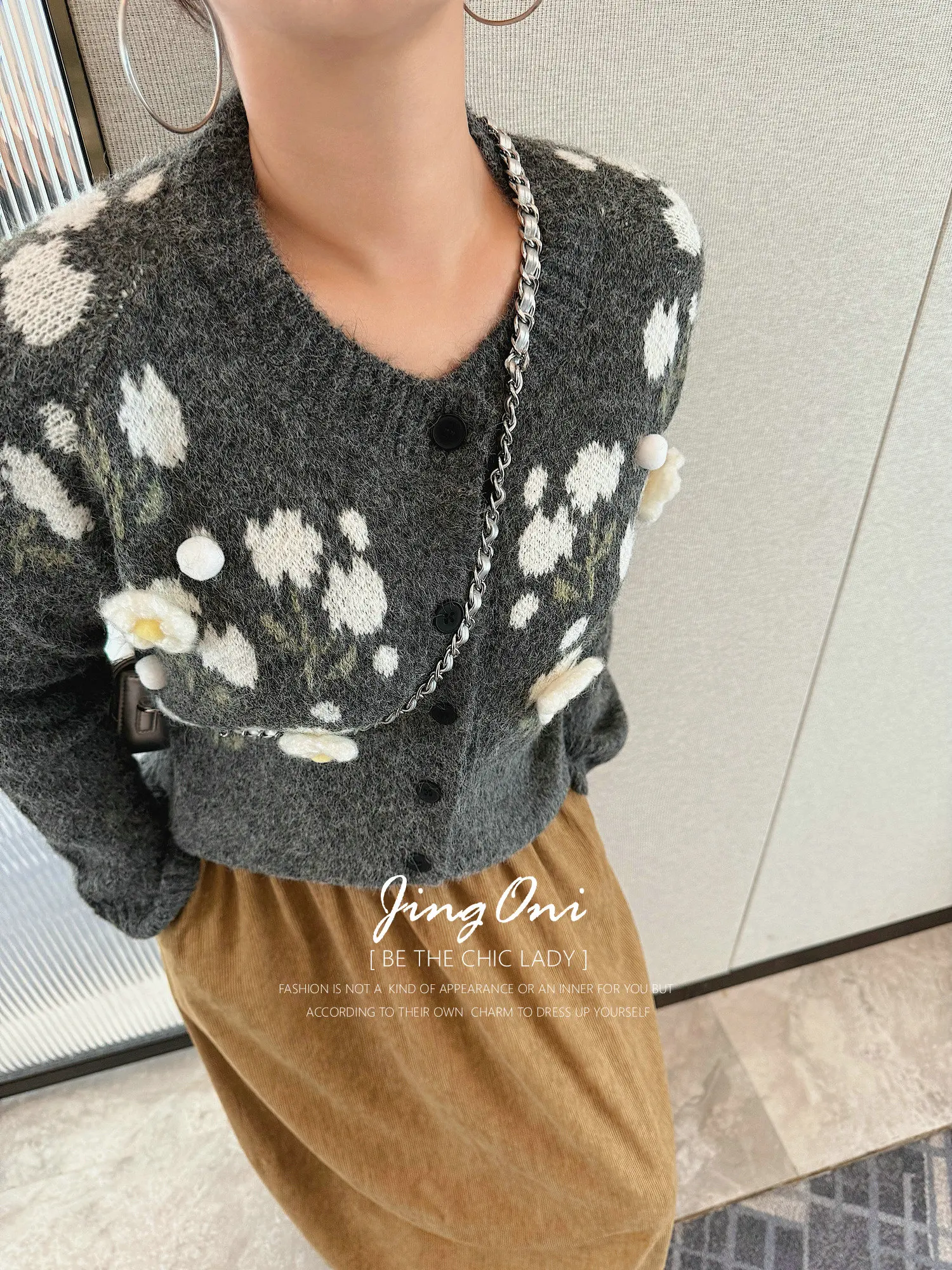 

Новый винтажный укороченный кардиган с цветочным узором для женщин, свитер-блузка с длинным рукавом, весна-осень, роскошная мода 2026