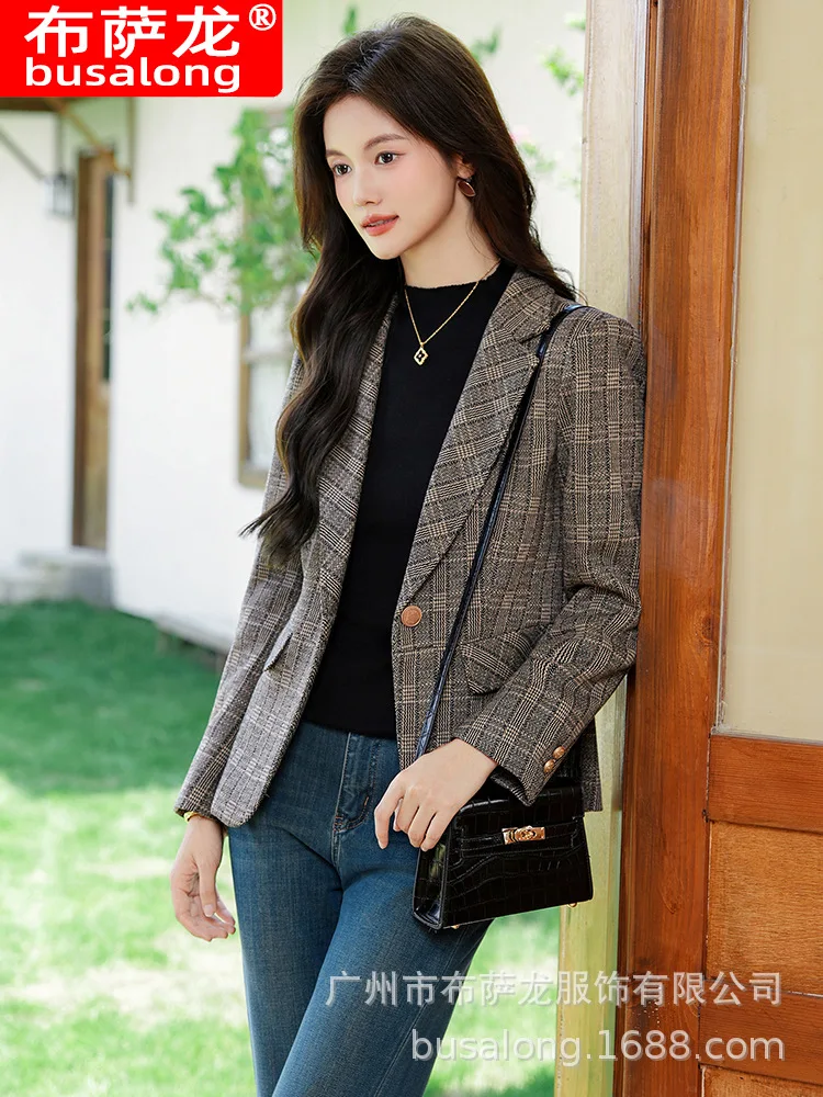 

2025Новый стильный модный костюм, повседневный женский профессиональный пиджак с длинными рукавами, официальная женская одинарная куртка, рабочая одежда9226