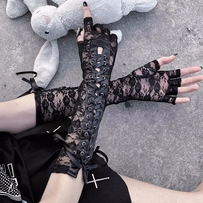 Subculture Gothic Lolita bandaż do łokcia rękawiczki z półpalcami kobiety seksowna kwiecista koronka czarne rękawiczki kabaretki Cosplay długie rękawiczki