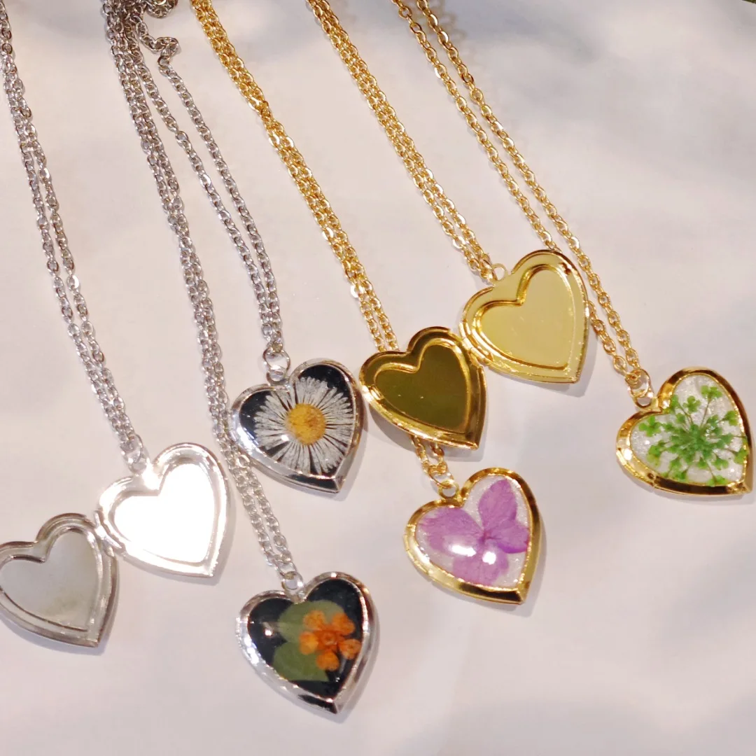 3236 Wholesale Handmade Plant Specimen Dried Flower Stainless Steel Necklace Heart Pendant Creative Birthday Christmas Gift