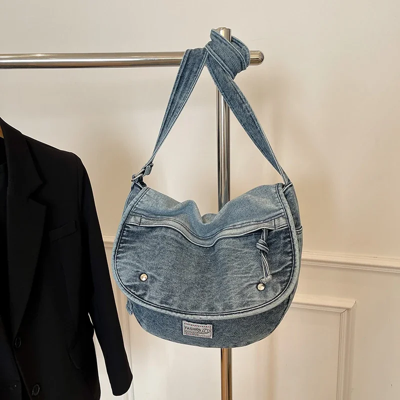 

New Pattern Washed Denim Bag High-capacity Leisure Time Versatile Practical Good-looking Single Shoulder Crossbody Bag