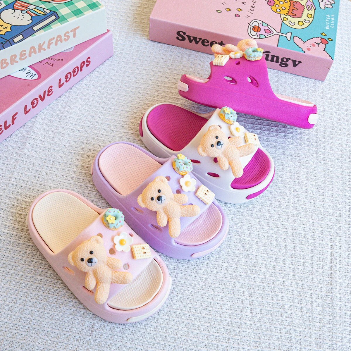 New Popular Cartoon Dessert Cookie Bear Versatile Girls' Eva Slippers Fashionable Dual-Color Soft-Soled Non-Slip Sandals 831