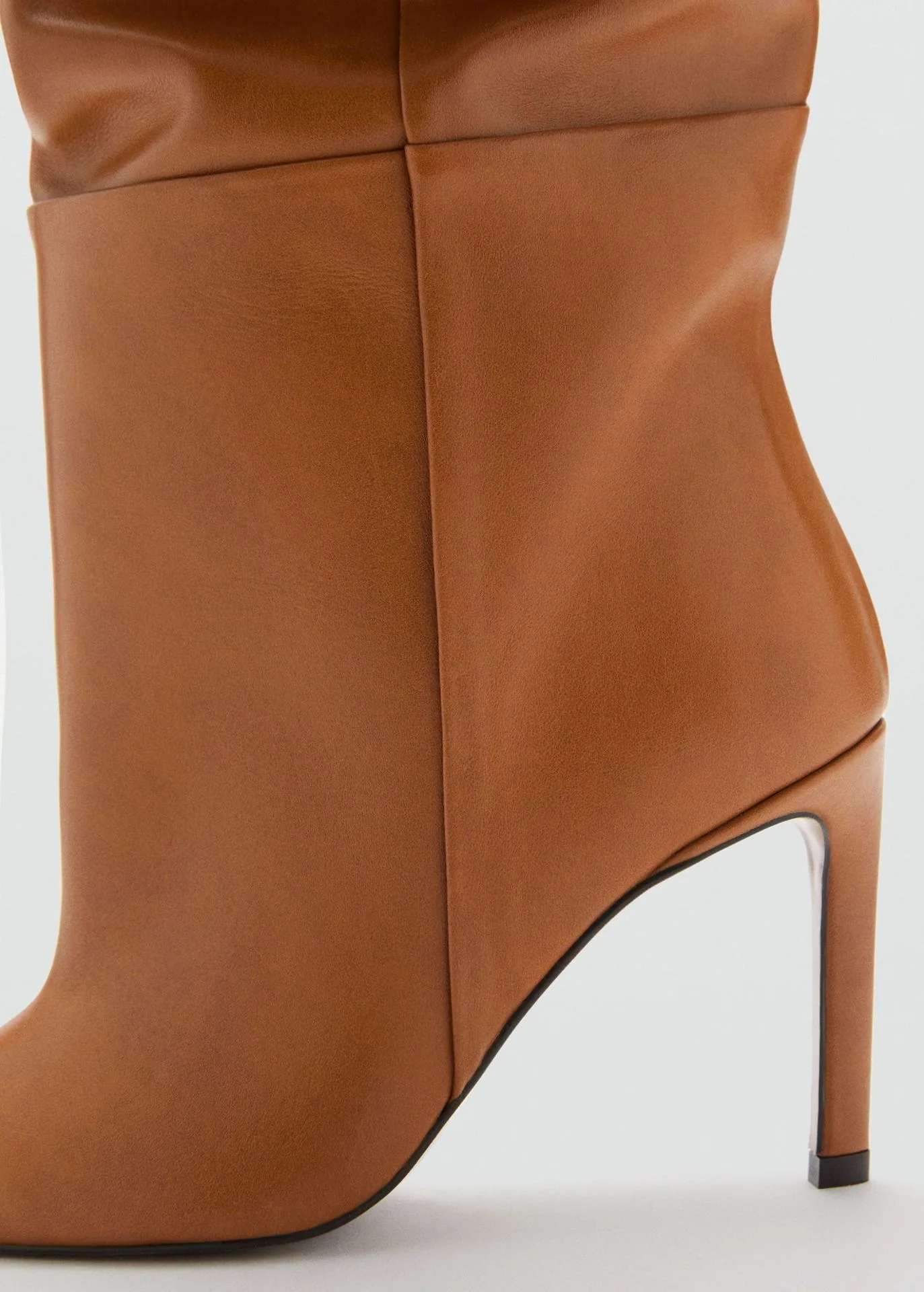 PU 2026 Women's Shoes Pointed Tapered Heel Pleated Pile Boots Sleek 46 Large Size High Heel Knee Boots Women's High Boot
