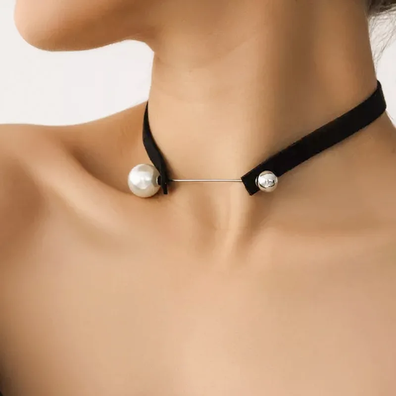 Ornament Hong Kong Style Concave Shape Fashion Sweet Velvet Collar Simple Personality Word Imitation Pearl Necklace