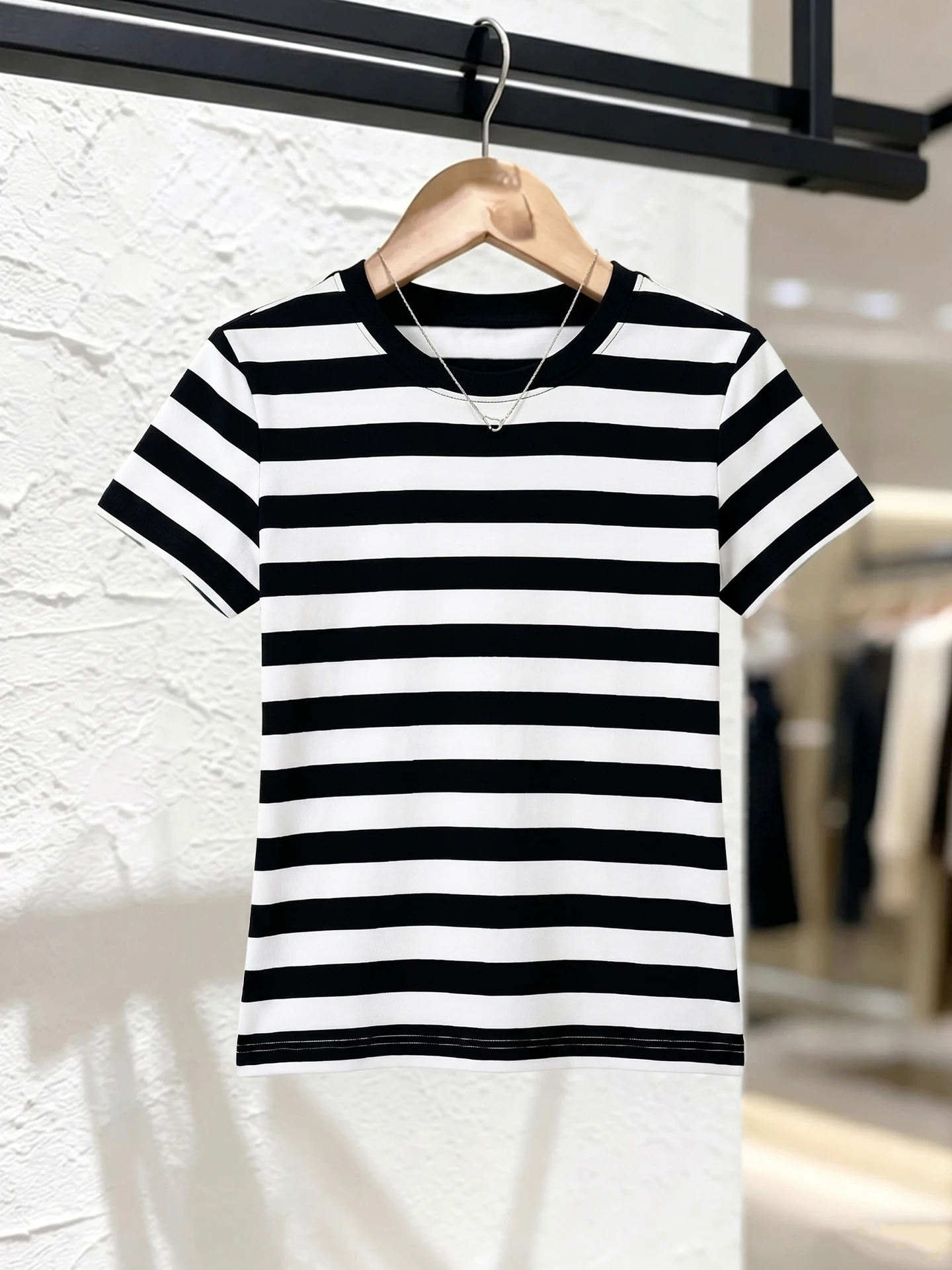 

Loose Striped Base Layer Shirt round Neck All Match Casual Style Shoulder T-Shirt Skin-friendly Summer Top for Women