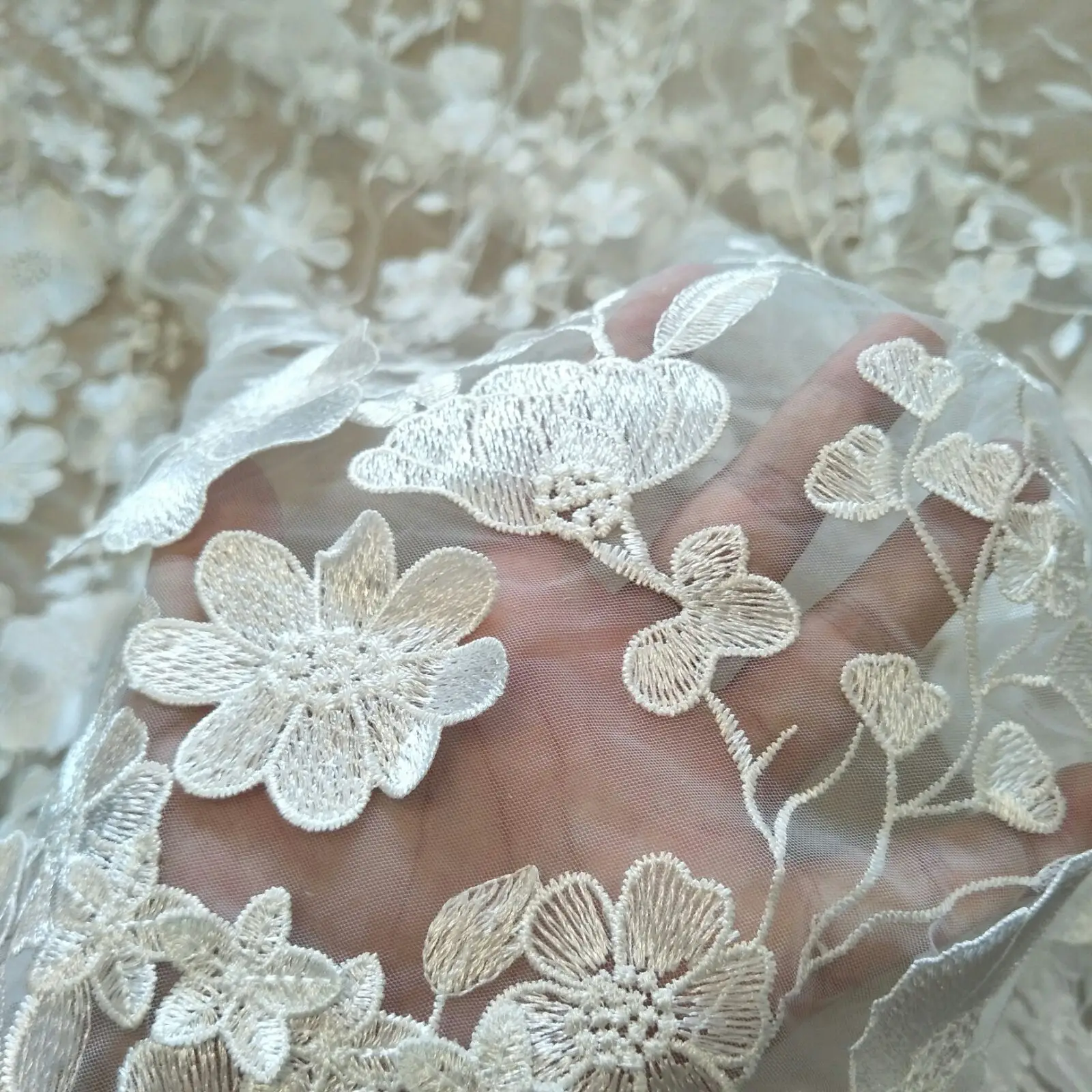 Ivory flower lace fabric bridal wedding gown dress lace fabric 130cm width lace sell by yard