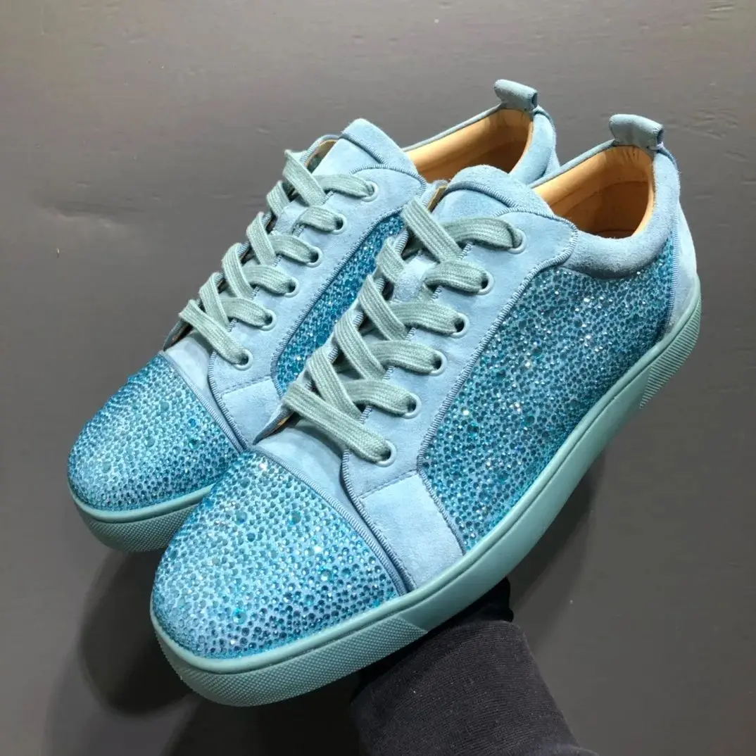 

Роскошные брендовые повседневные туфли с низкими заклепками на плоской подошве, обувь на шнуровке, кроссовки, синие замшевые кожаные туфли со стразами и красной подошвой для мужчин