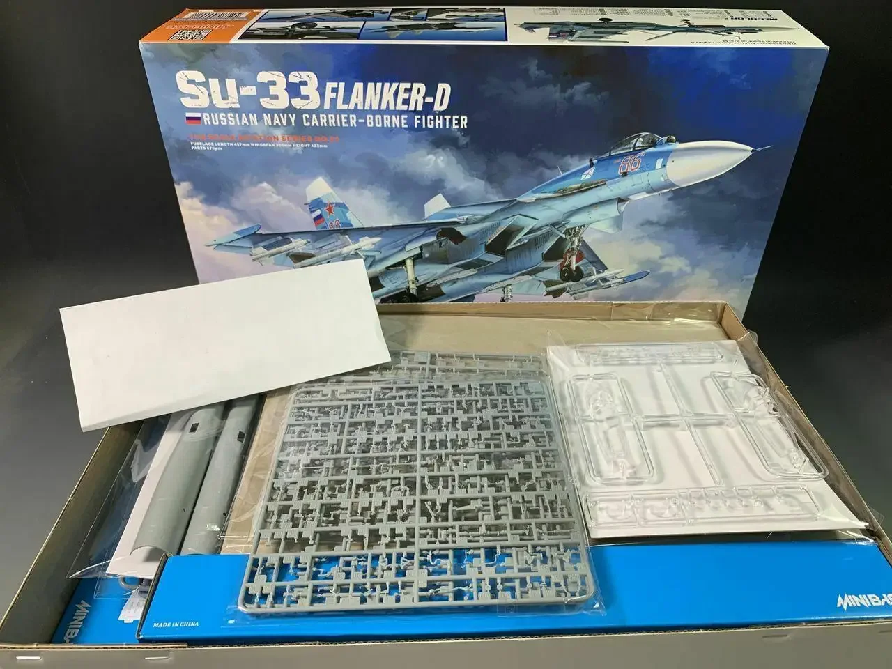 MINIBASE 8001 1/48 Su-33 Flanker- D Russian Navy Carrier-Borne Fighter Scale Model Kit