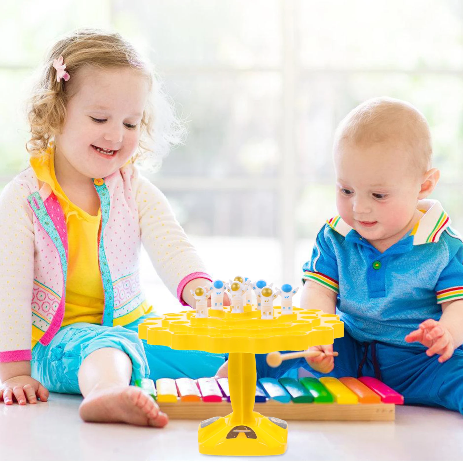 

1 set Spaceman Stacking Toy Yellow Astronauts Balancing Game Educational Children Toys Building Blocks Montessori Fun