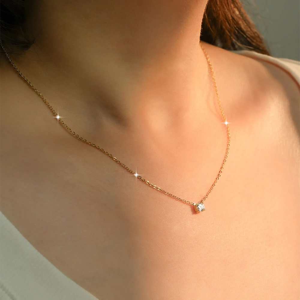 

RAPRGOLD 0.3-0.5ct Round Cut Moissanite Pendant Necklace for Women 14K Gold Filled Chain Neck Fine Jewelry Gift with Certificate